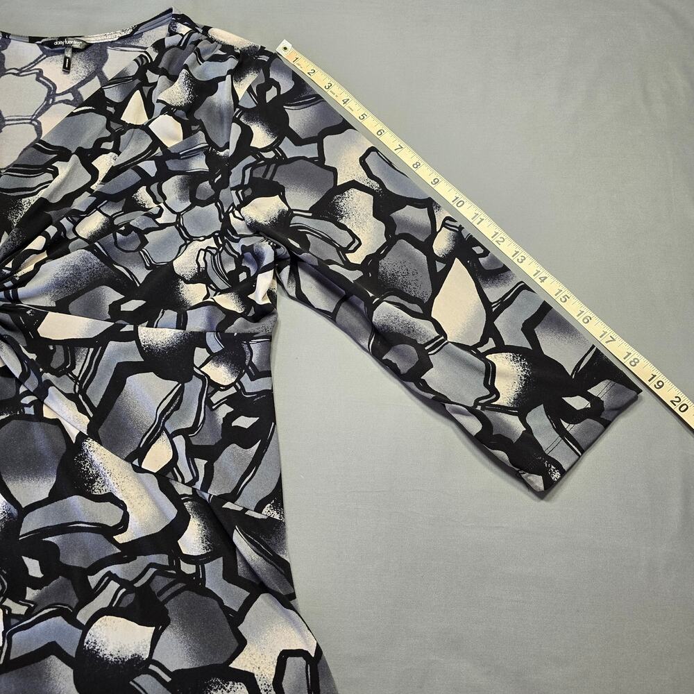 Daisy Fuentes Black Shirt Stretch Preppy Geo Print V-Neck 3/4 Sleeves Women's 1X - Picture 9 of 10